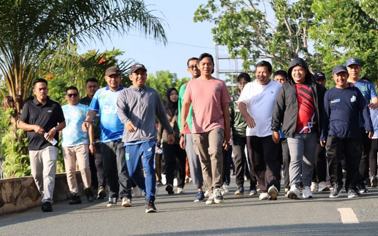 Gelar Jalan Sehat, Dorong ASN Tanah Bumbu Terapkan Pola Hidup Sehat